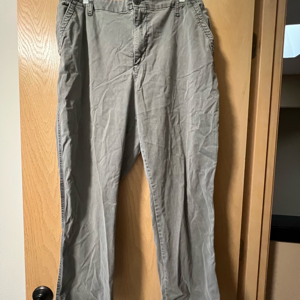 Old Navy Gray Women's Chinos
